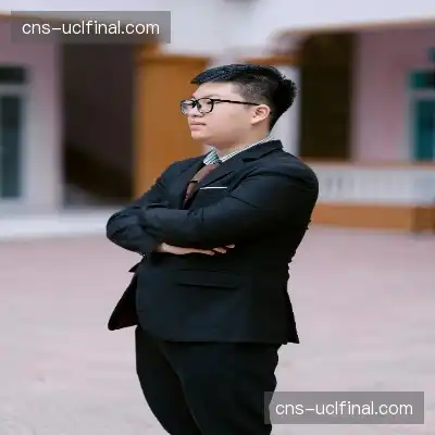 李伟